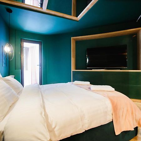 Green Velvet City Retreat Oradea Exterior foto